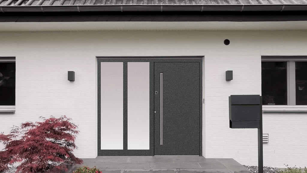 Haustürkonfigurator hilft Türen in eigener Fassade zu sehen